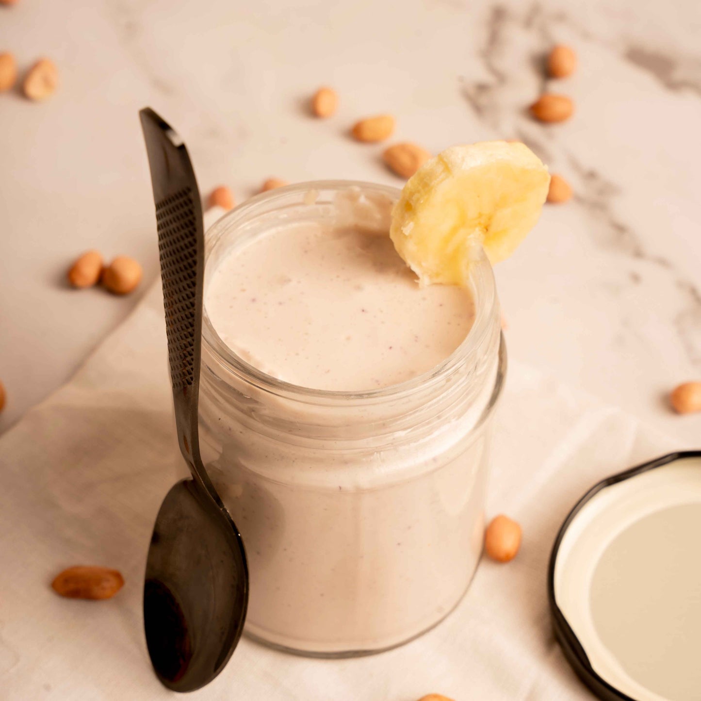 Frozen Yogurt With Banana & Peanut Butter
